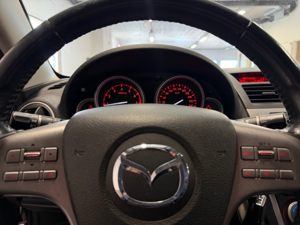 Mazda 6 vaihtoauto