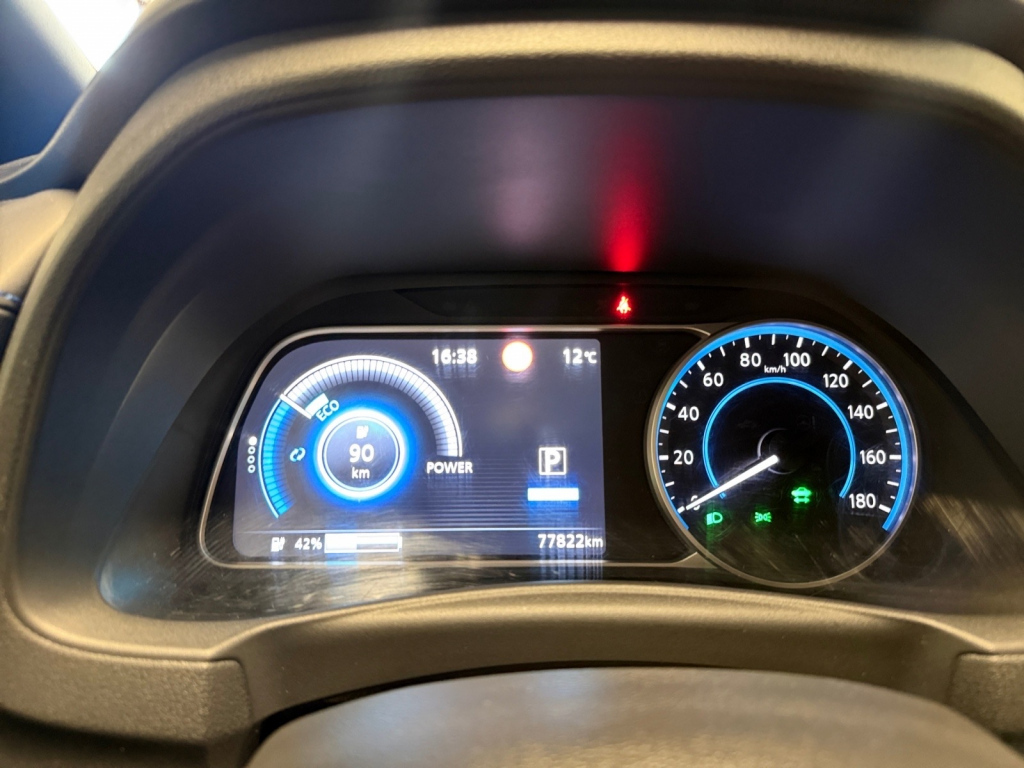 Nissan Leaf vaihtoauto