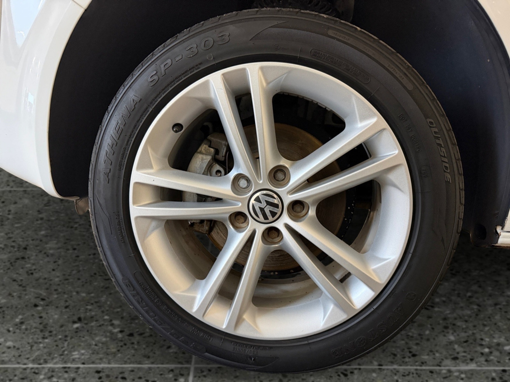 Volkswagen Caravelle vaihtoauto