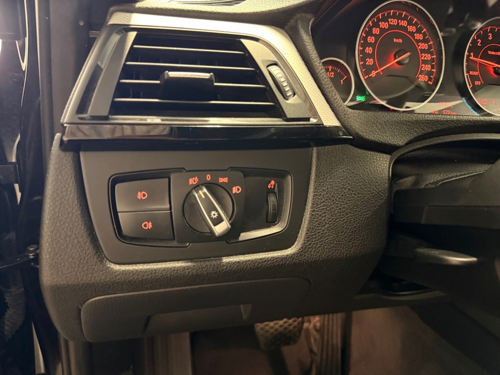 BMW 320 vaihtoauto