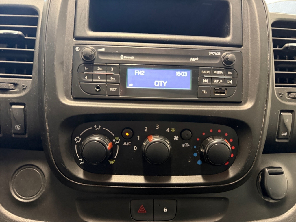 Nissan NV300 vaihtoauto