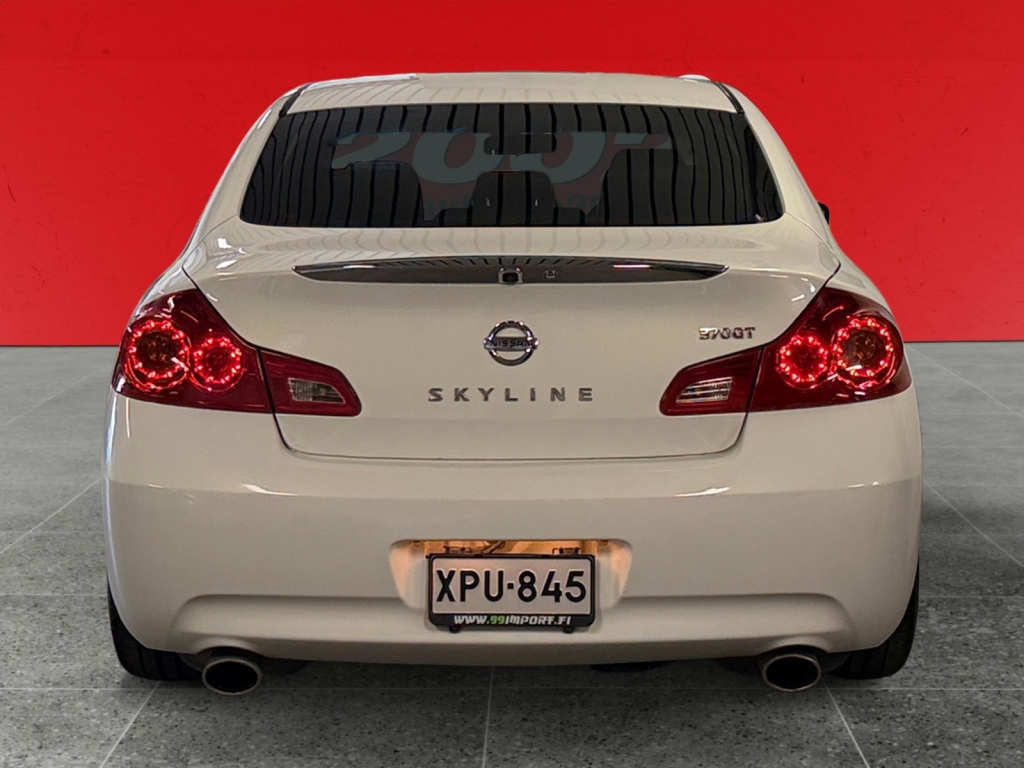 Nissan Skyline vaihtoauto