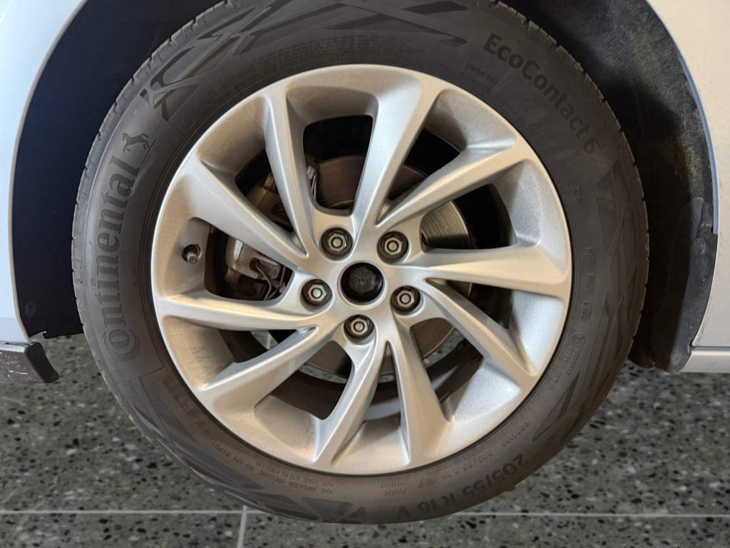 Opel Astra vaihtoauto