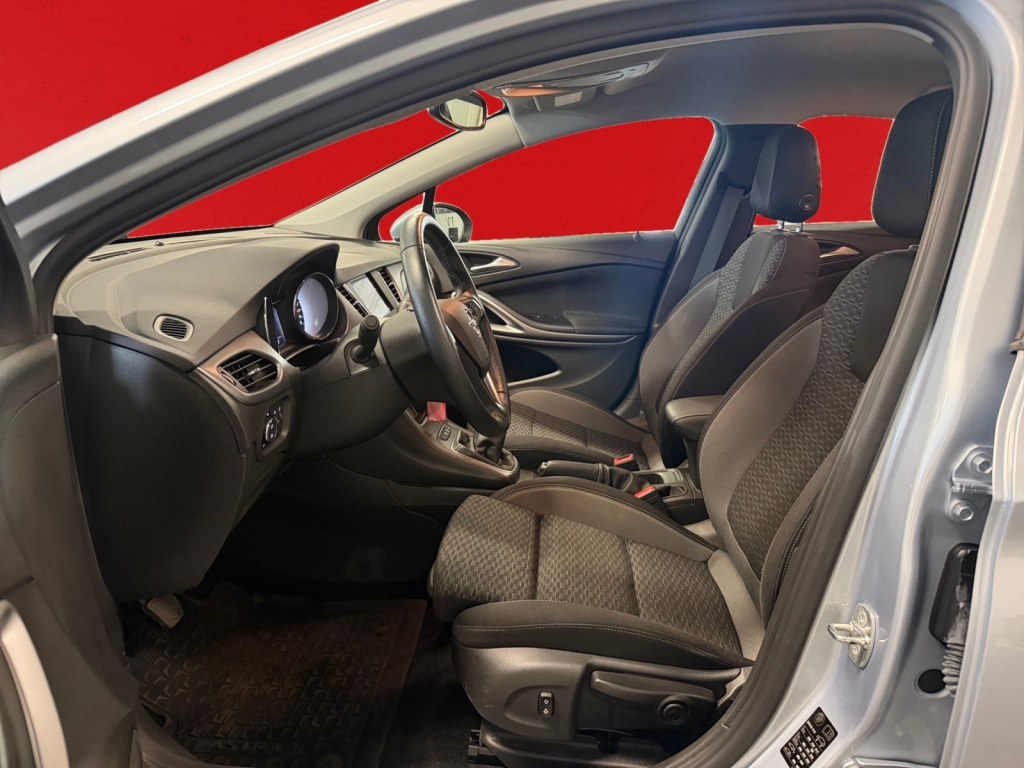 Opel Astra vaihtoauto