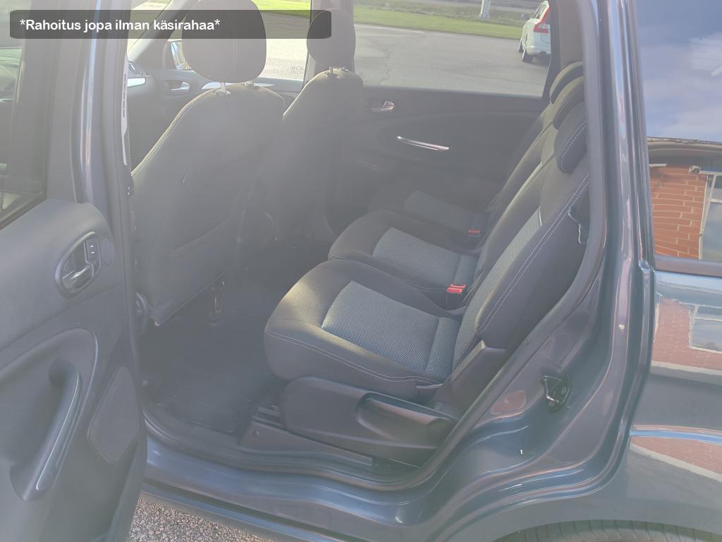 Ford S-MAX vaihtoauto