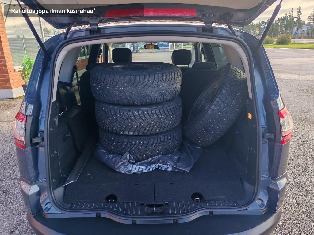 Ford S-MAX vaihtoauto
