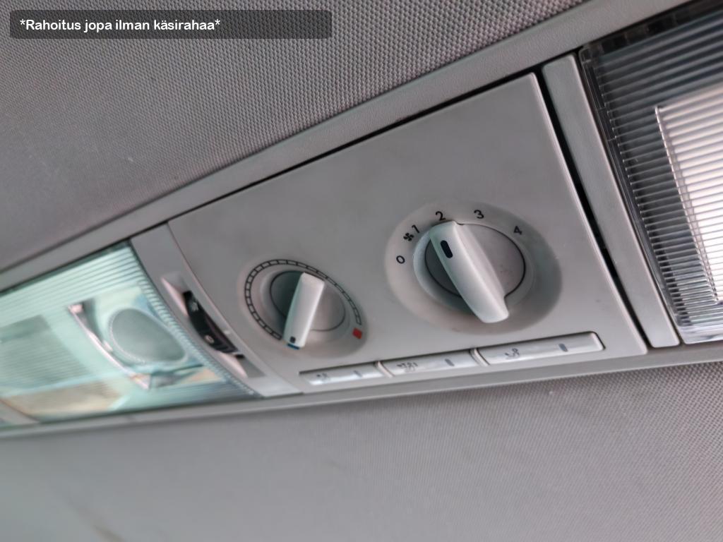 Volkswagen Caravelle vaihtoauto