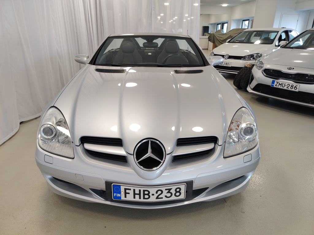 Mercedes-Benz SLK vaihtoauto