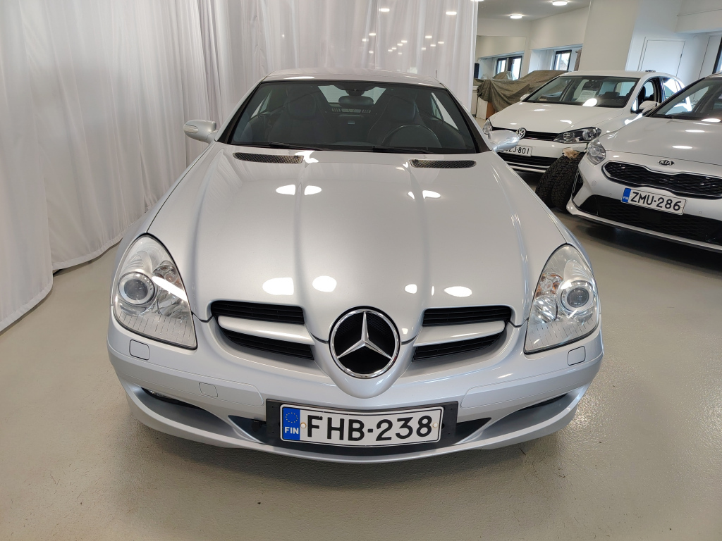 Mercedes-Benz SLK vaihtoauto