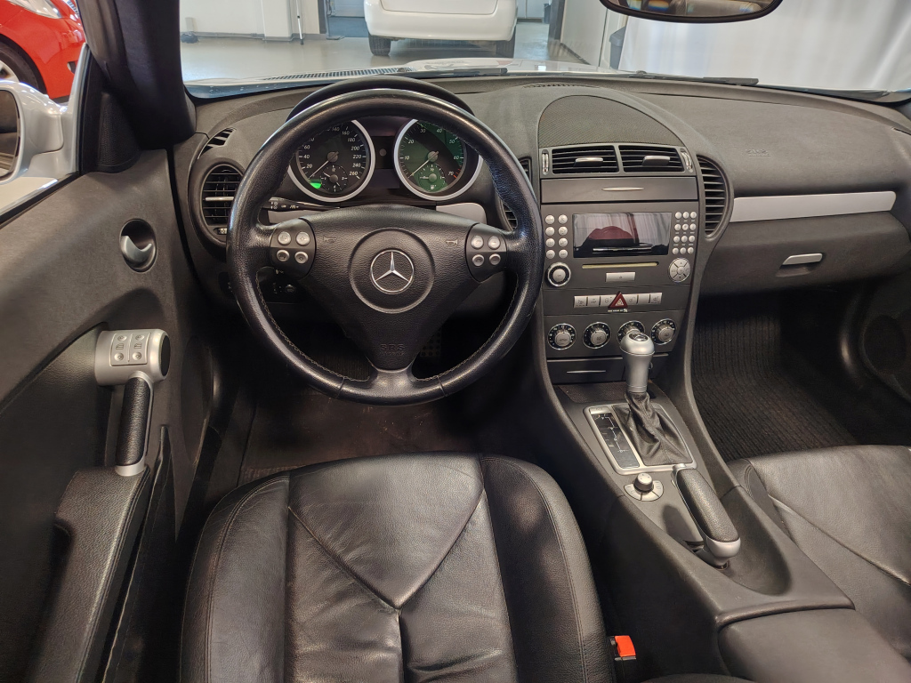 Mercedes-Benz SLK vaihtoauto