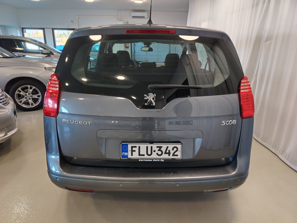 Peugeot 5008 vaihtoauto