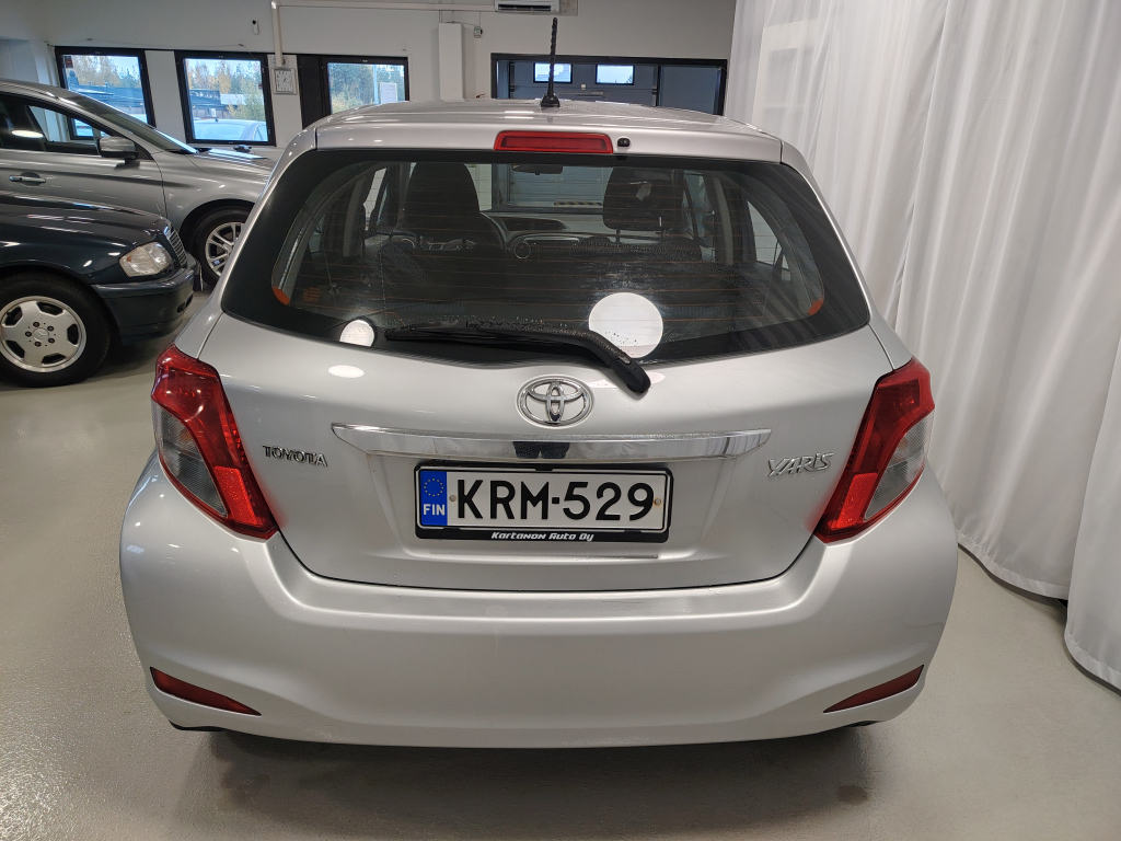 Toyota Yaris vaihtoauto