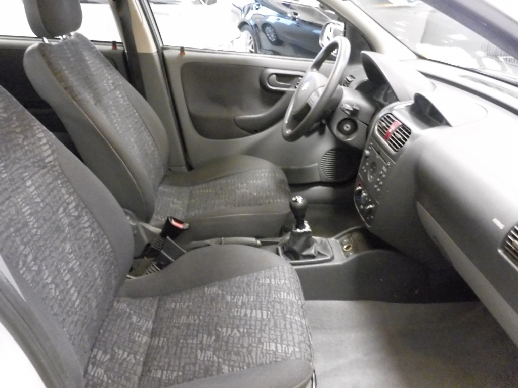 Opel Corsa vaihtoauto