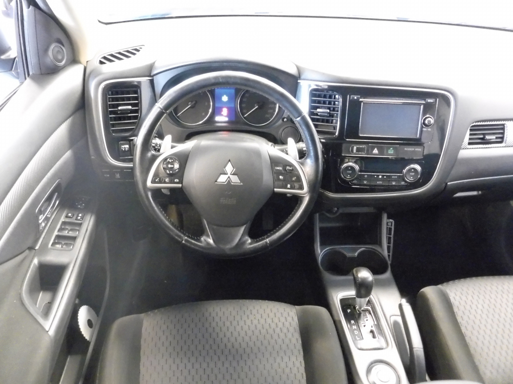 Mitsubishi Outlander vaihtoauto