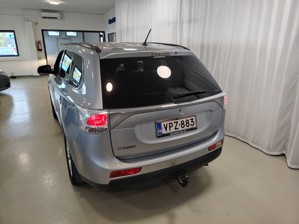 Mitsubishi Outlander vaihtoauto