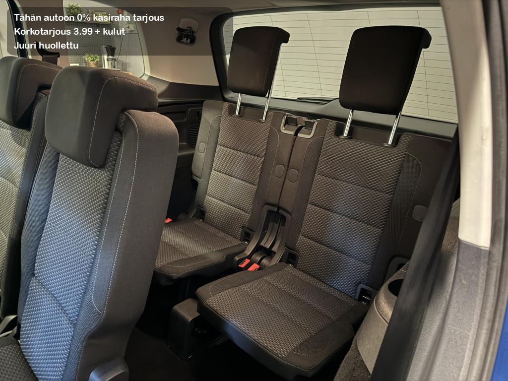 Volkswagen Touran vaihtoauto