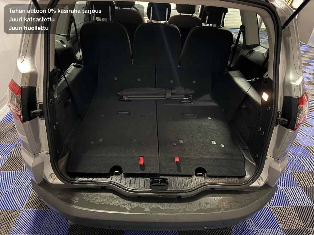 Ford S-MAX vaihtoauto