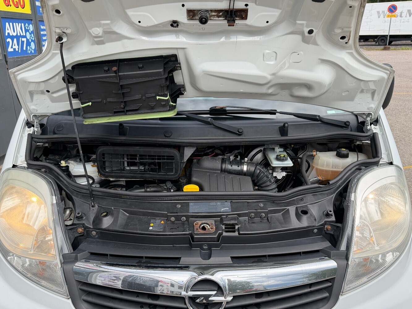 Opel Vivaro vaihtoauto