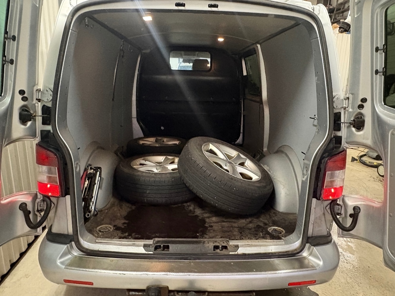 Volkswagen Transporter vaihtoauto