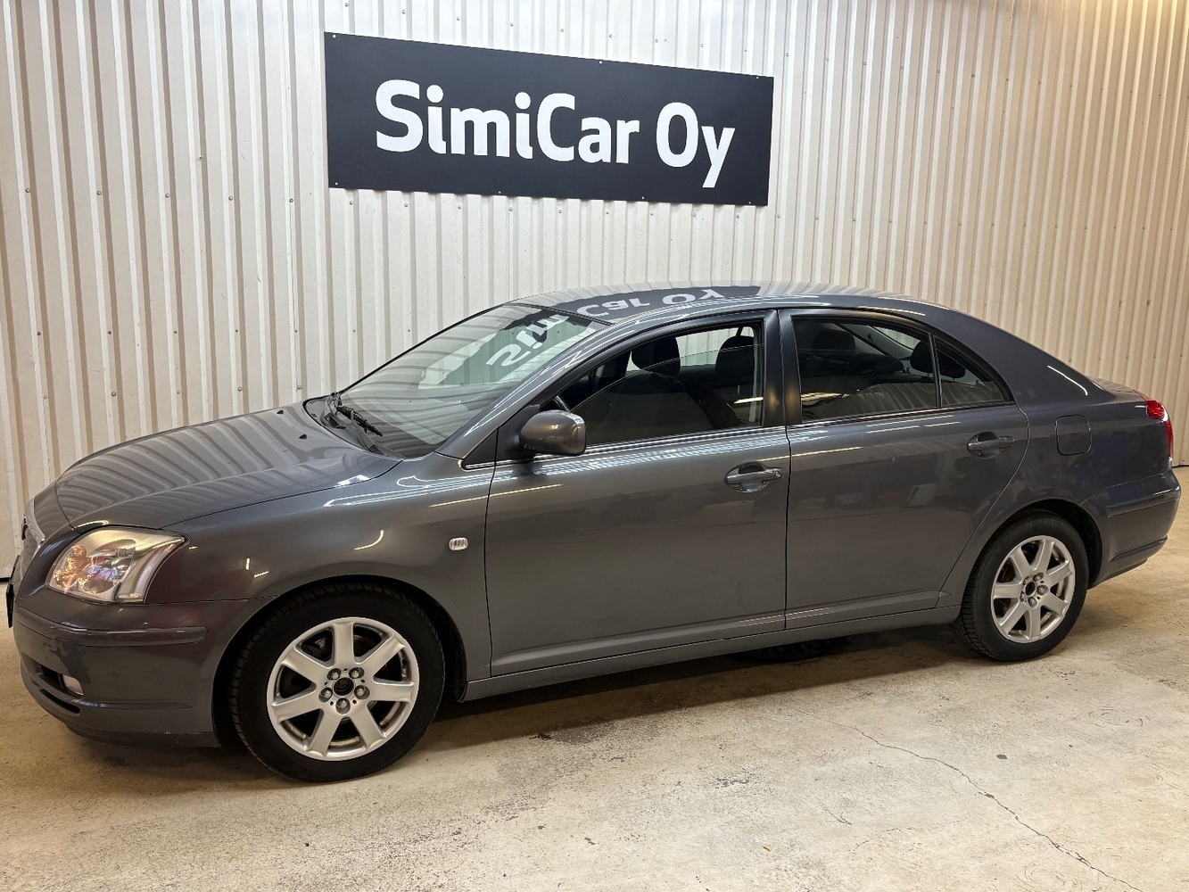 Toyota Avensis vaihtoauto