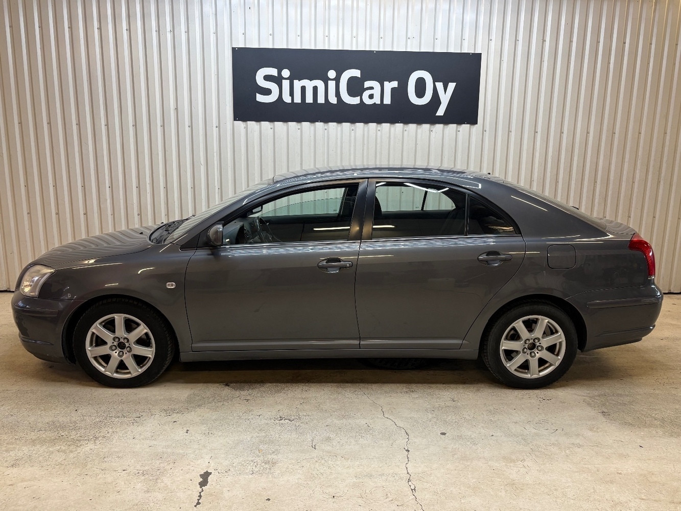Toyota Avensis vaihtoauto
