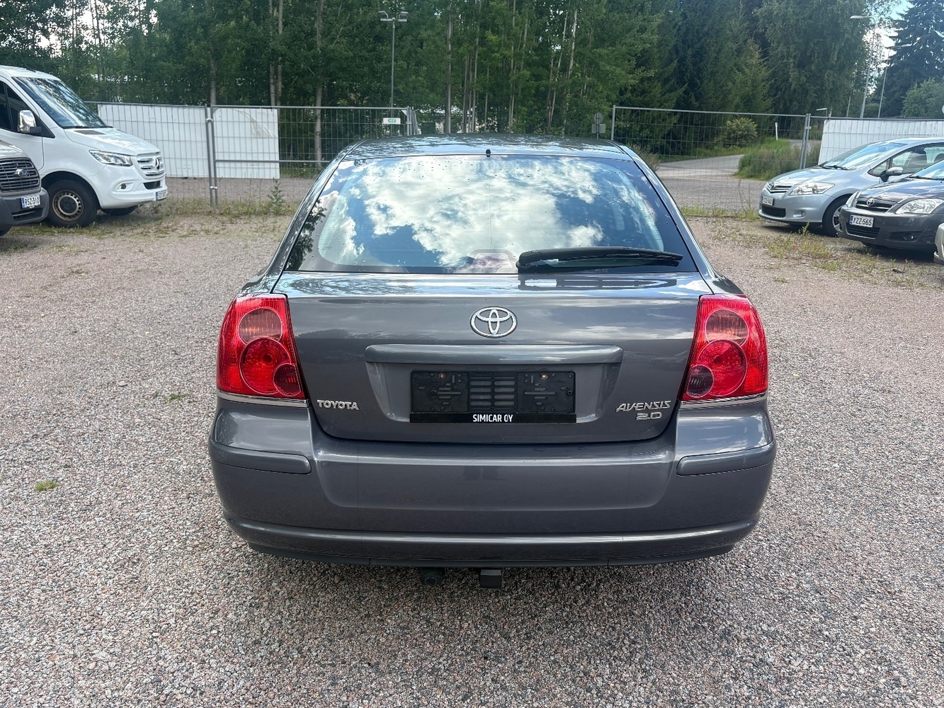 Toyota Avensis vaihtoauto
