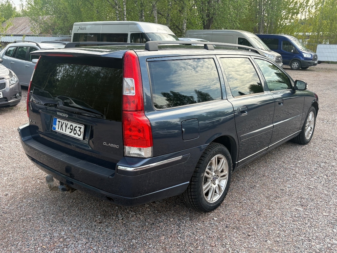 Volvo V70 vaihtoauto