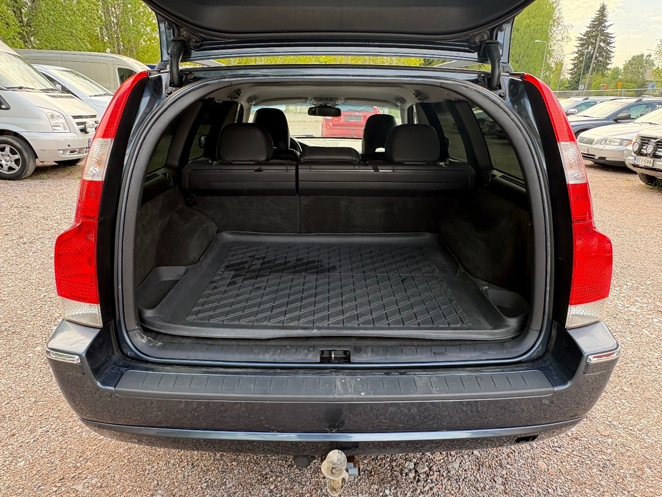 Volvo V70 vaihtoauto