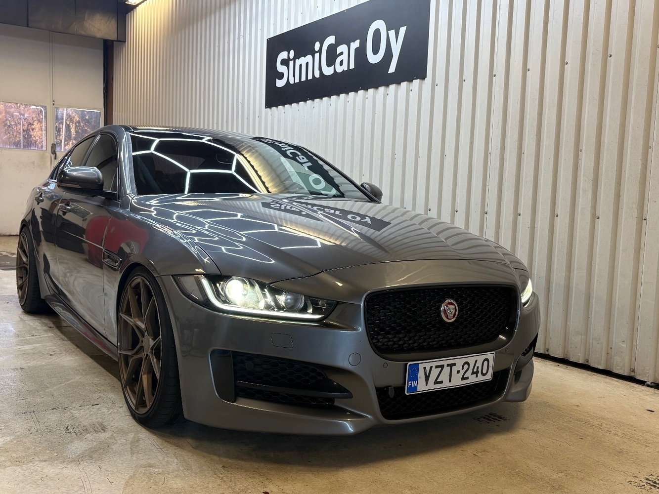 Jaguar XE vaihtoauto