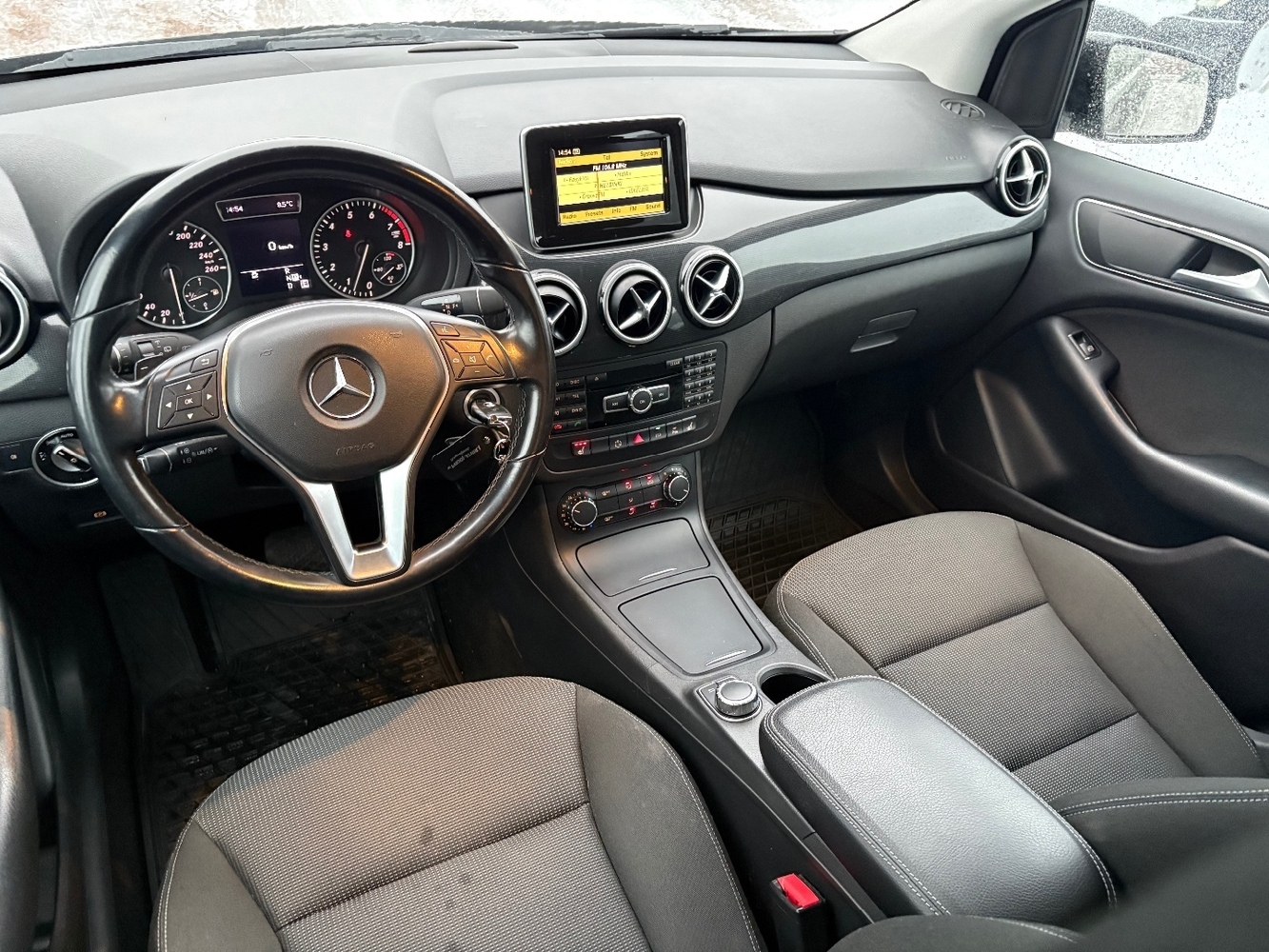 Mercedes-Benz B vaihtoauto