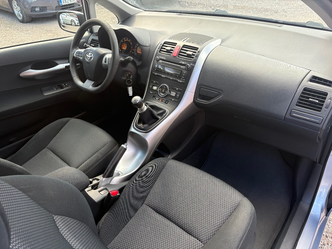 Toyota Auris vaihtoauto