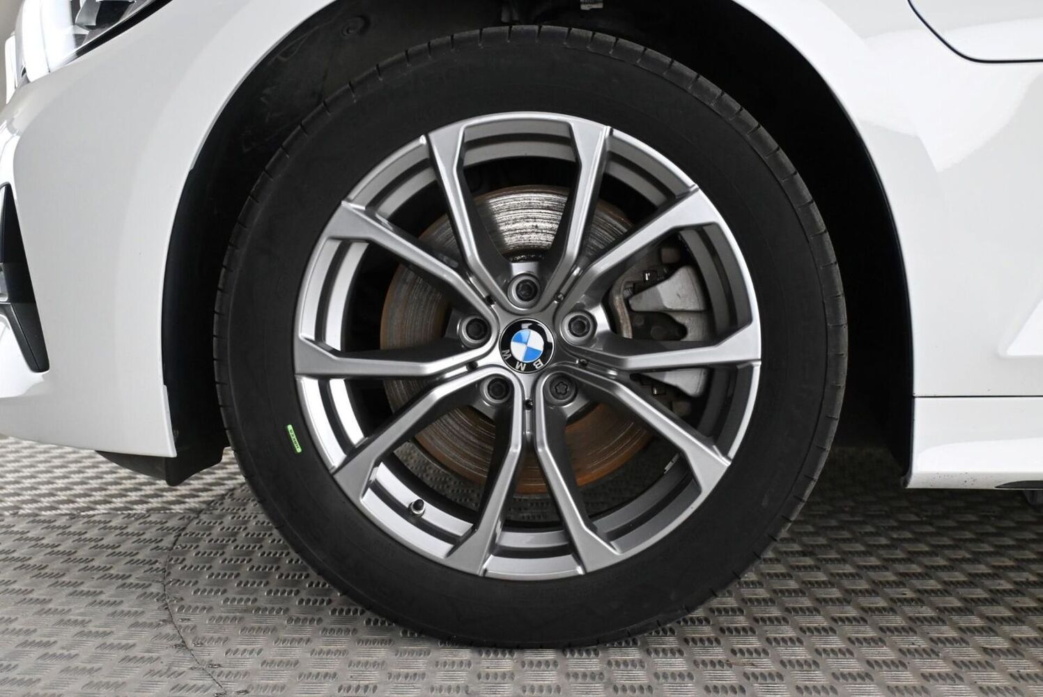 BMW 320 vaihtoauto