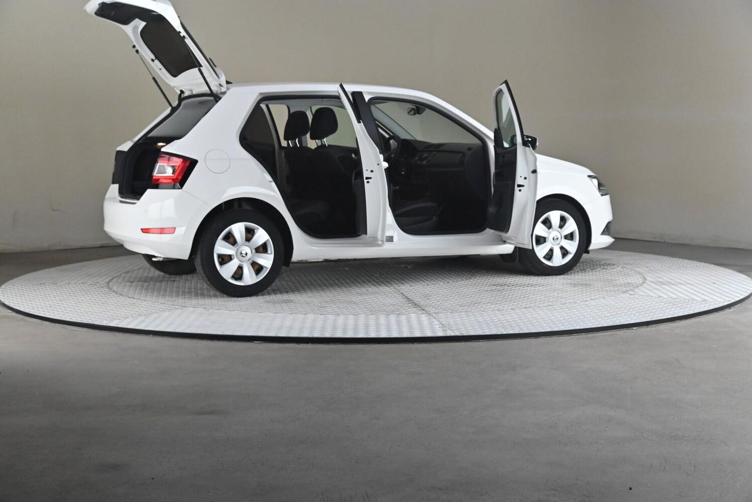 Skoda Fabia vaihtoauto