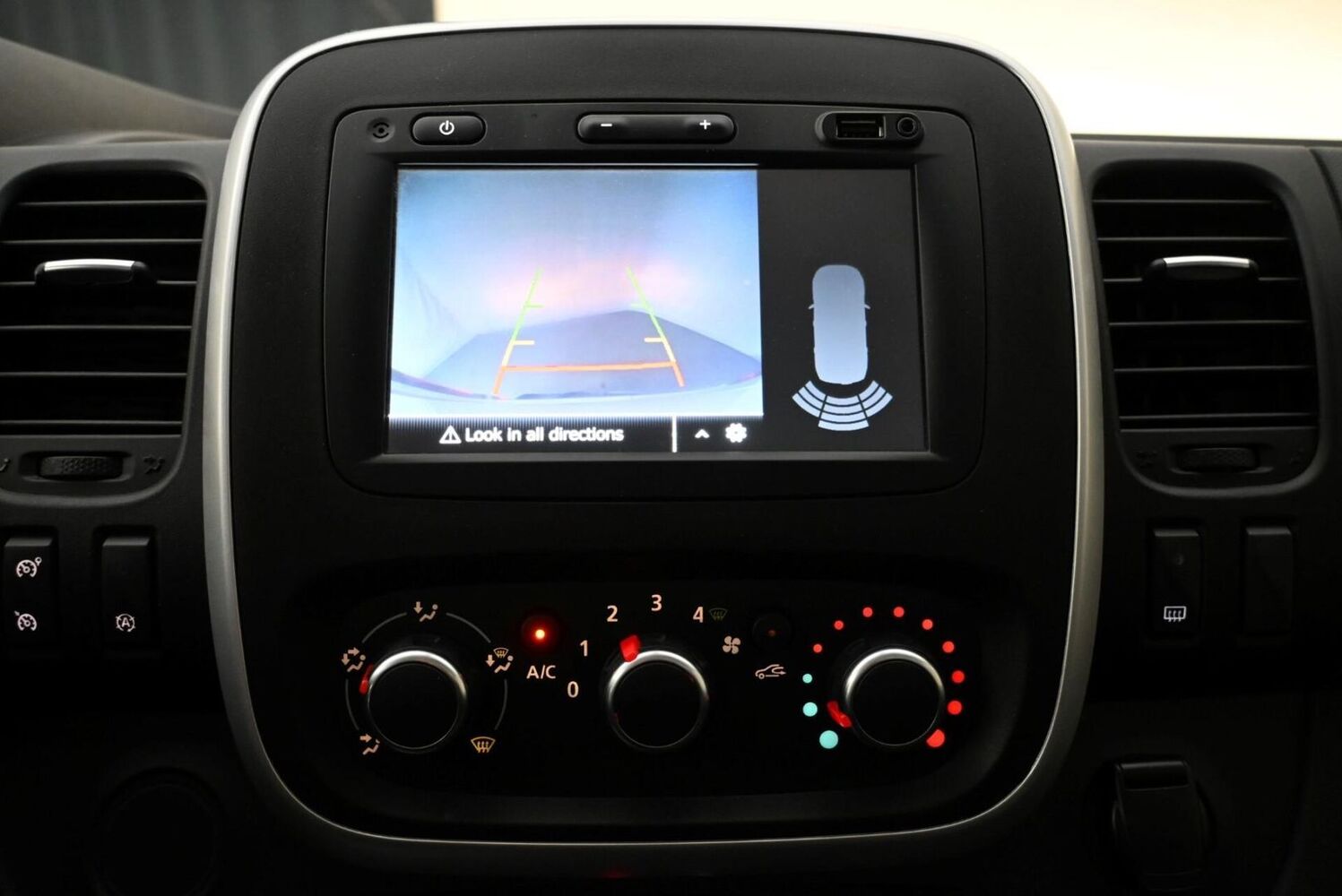 Renault Trafic vaihtoauto