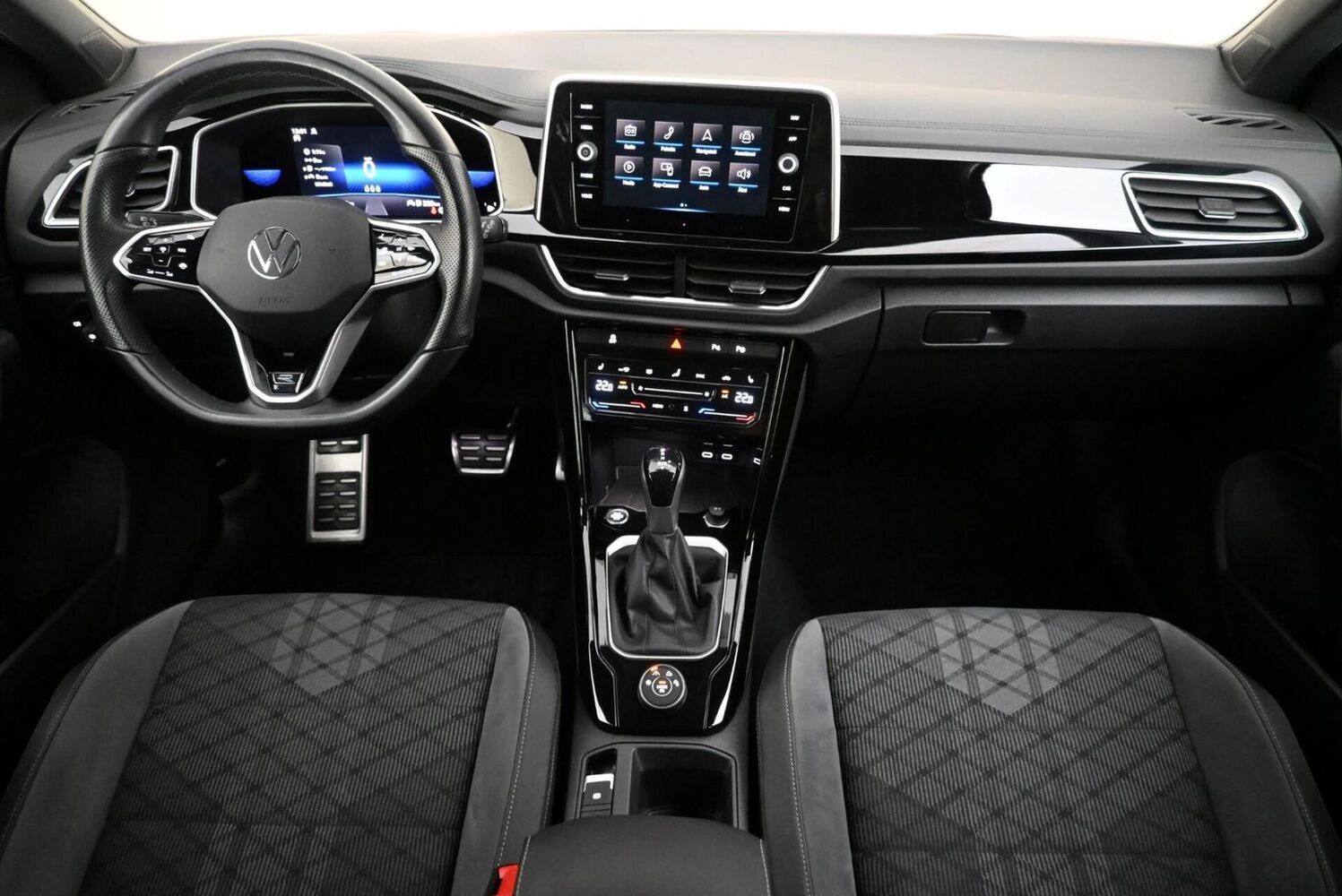 Volkswagen T-Roc vaihtoauto