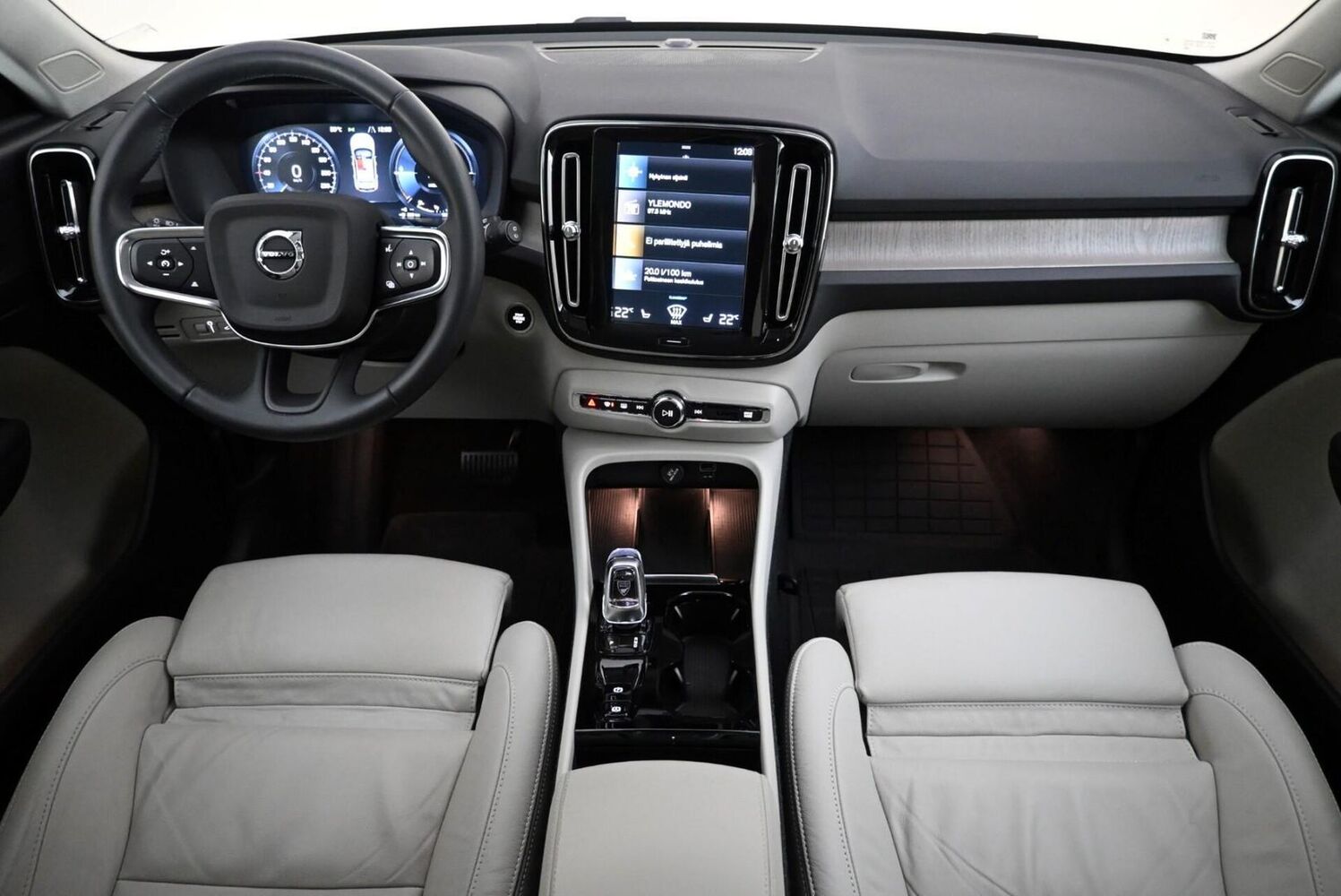 Volvo XC40 vaihtoauto
