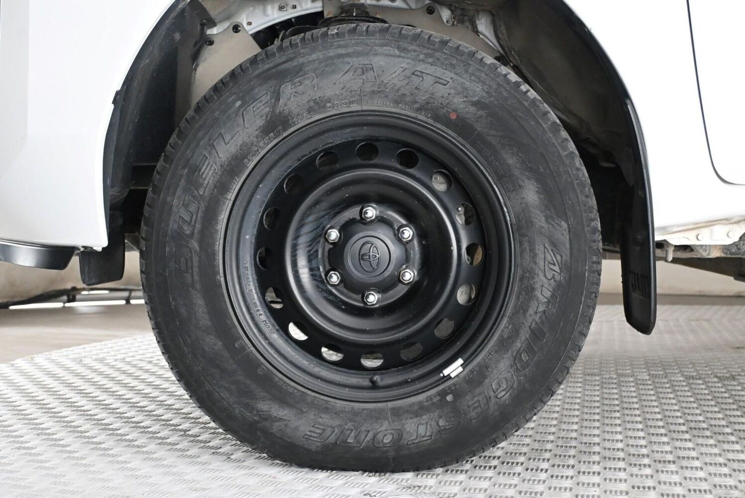 Toyota Hilux vaihtoauto