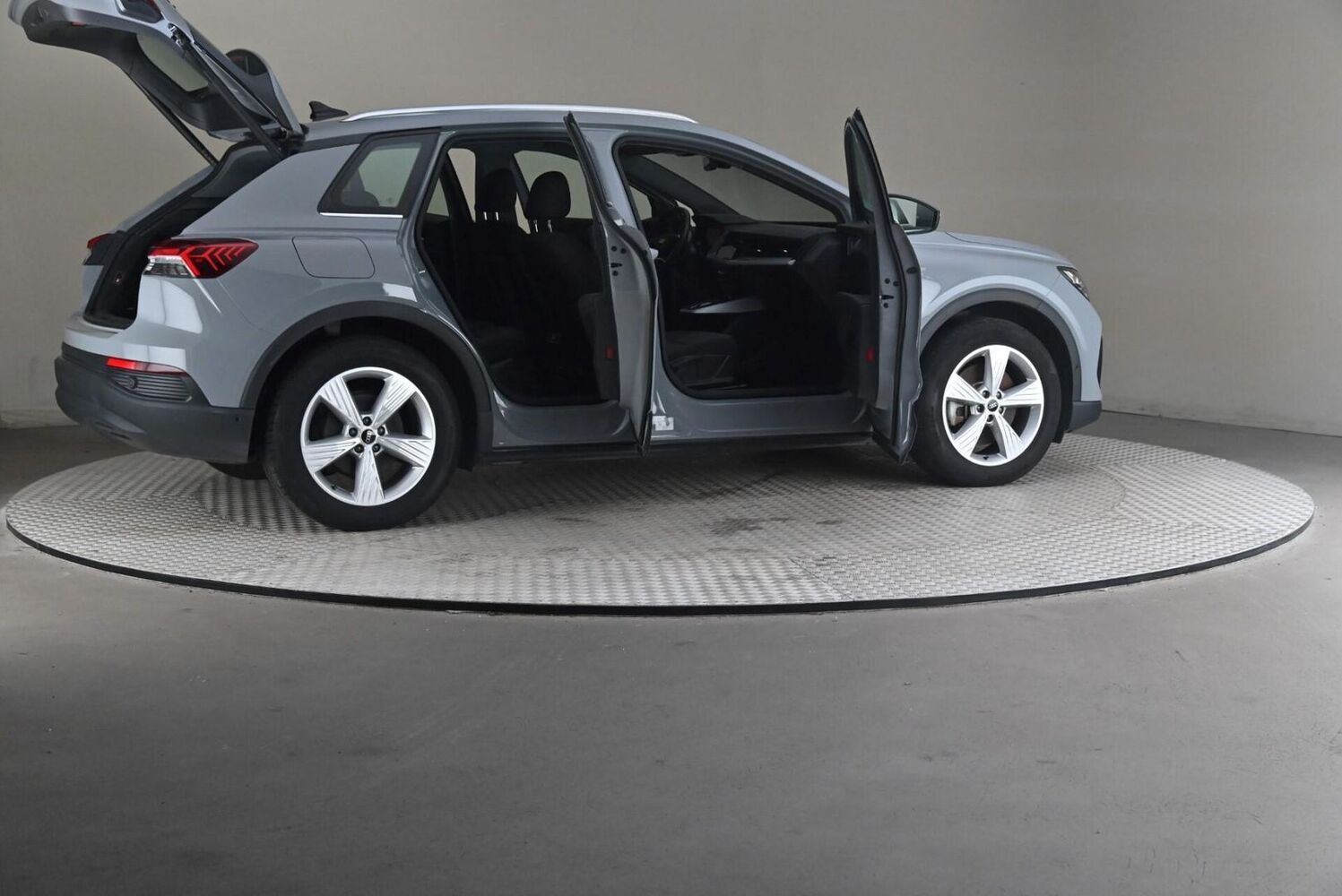 Audi Q4 e-tron vaihtoauto
