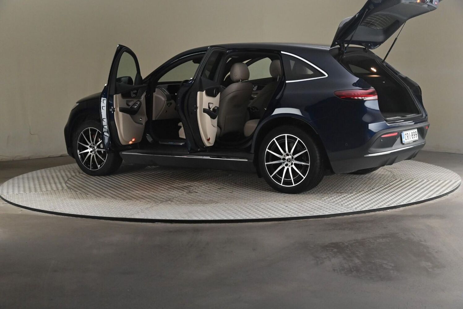 Mercedes-Benz EQC vaihtoauto