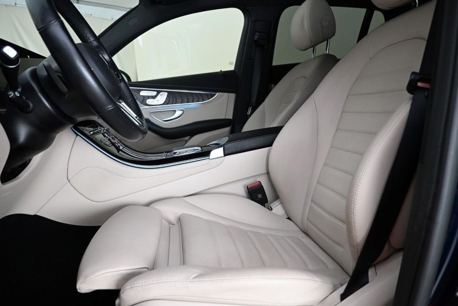 Mercedes-Benz EQC vaihtoauto