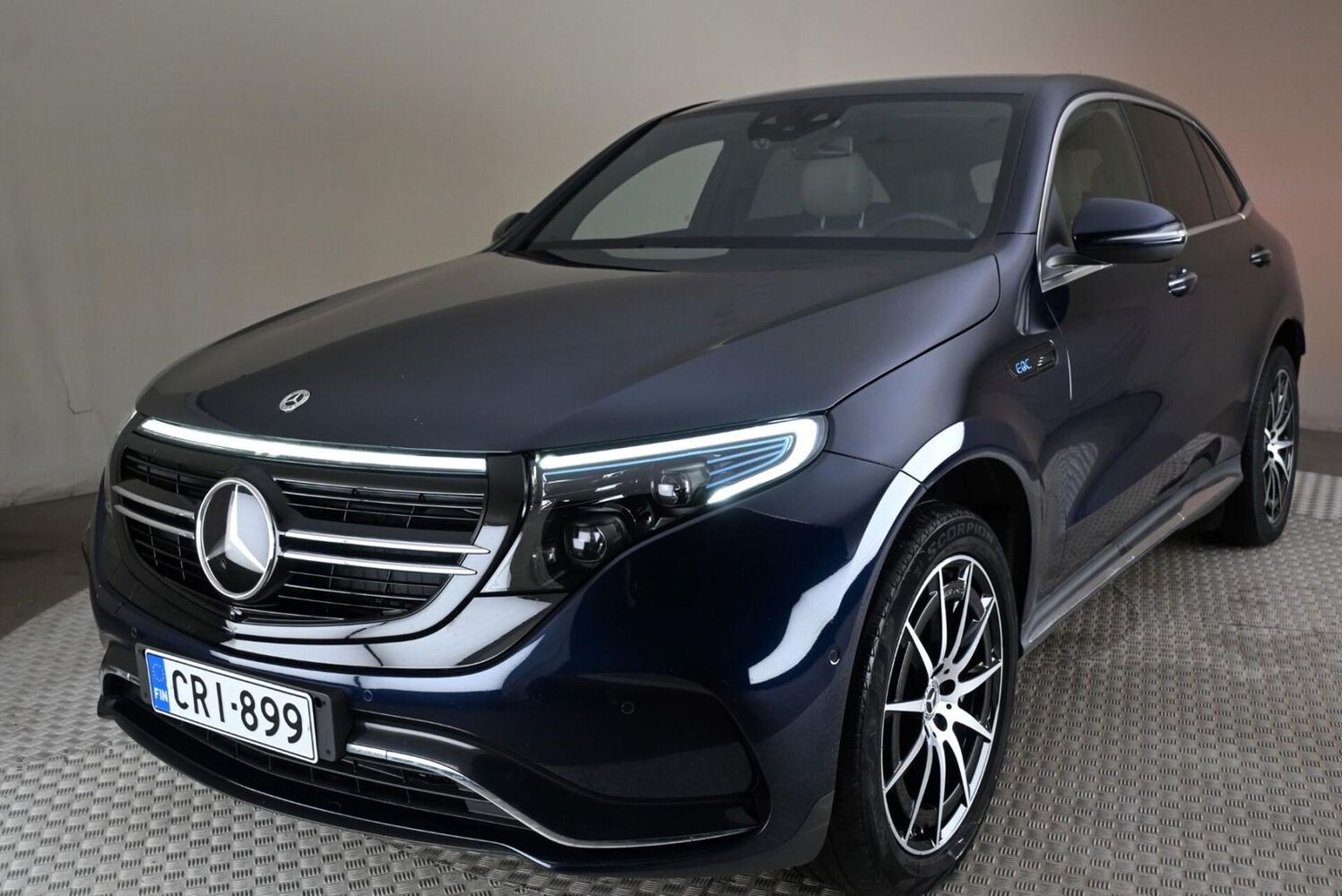 Mercedes-Benz EQC vaihtoauto