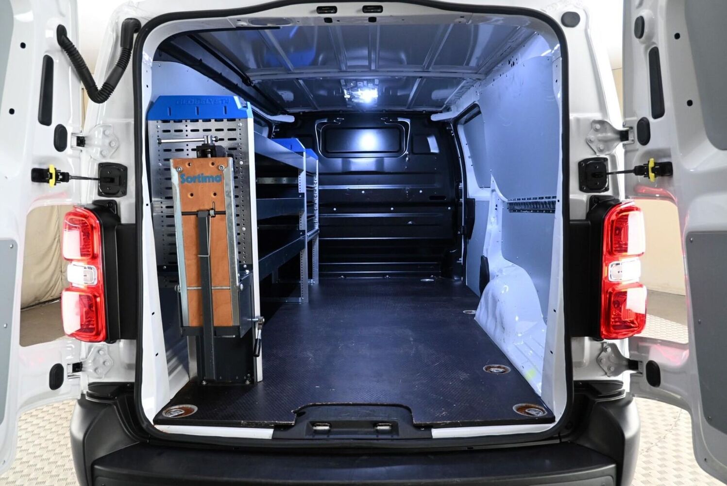 Peugeot e-Expert vaihtoauto