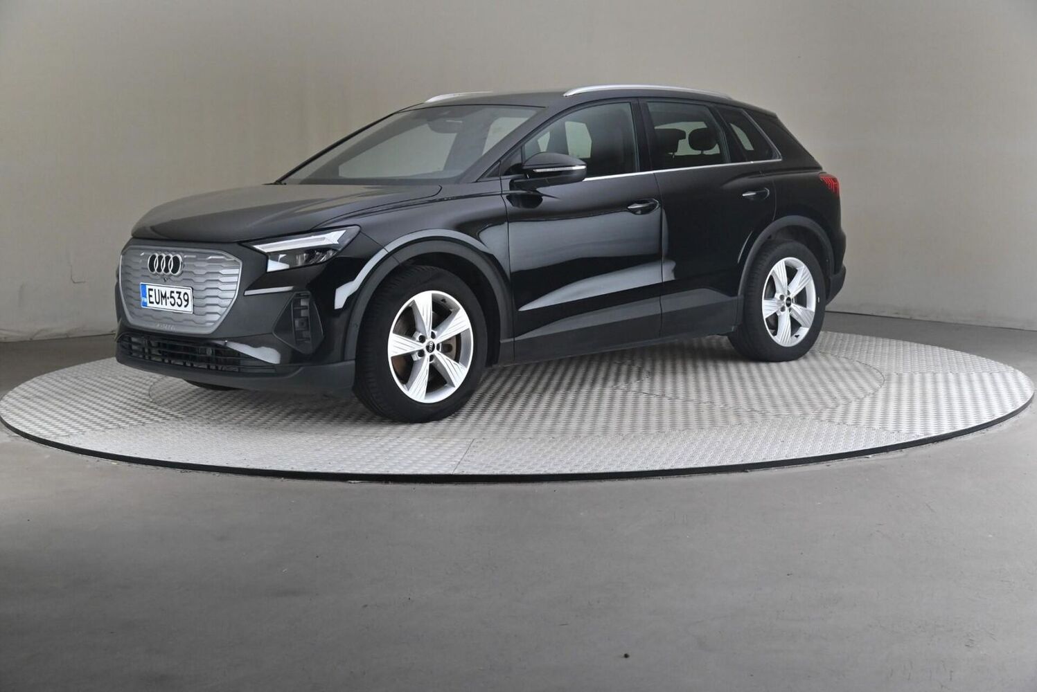 Audi Q4 e-tron vaihtoauto