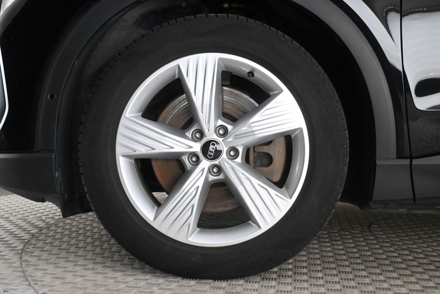 Audi Q4 e-tron vaihtoauto