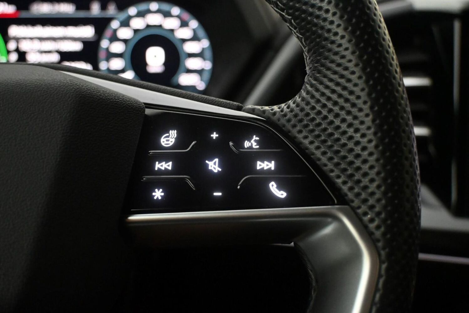 Audi Q4 e-tron vaihtoauto