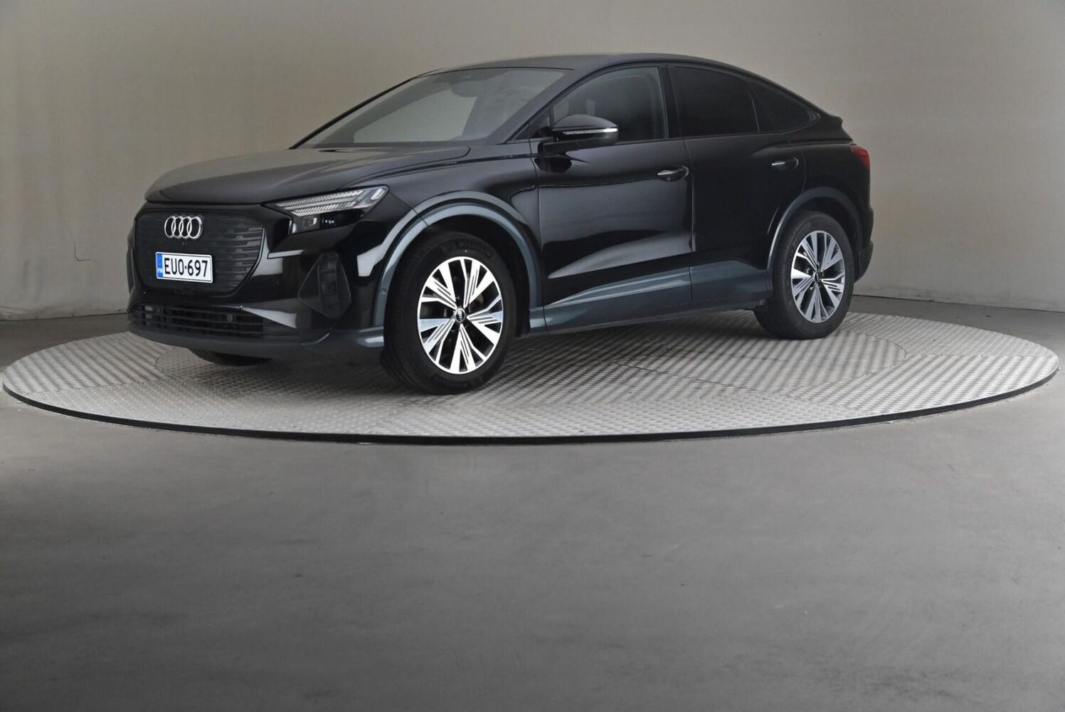 Audi Q4 e-tron vaihtoauto