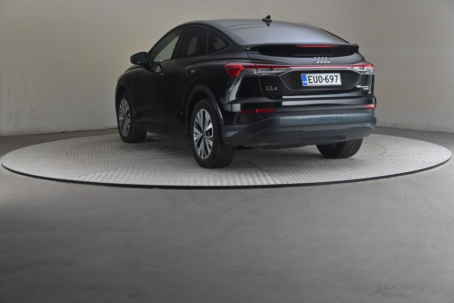 Audi Q4 e-tron vaihtoauto