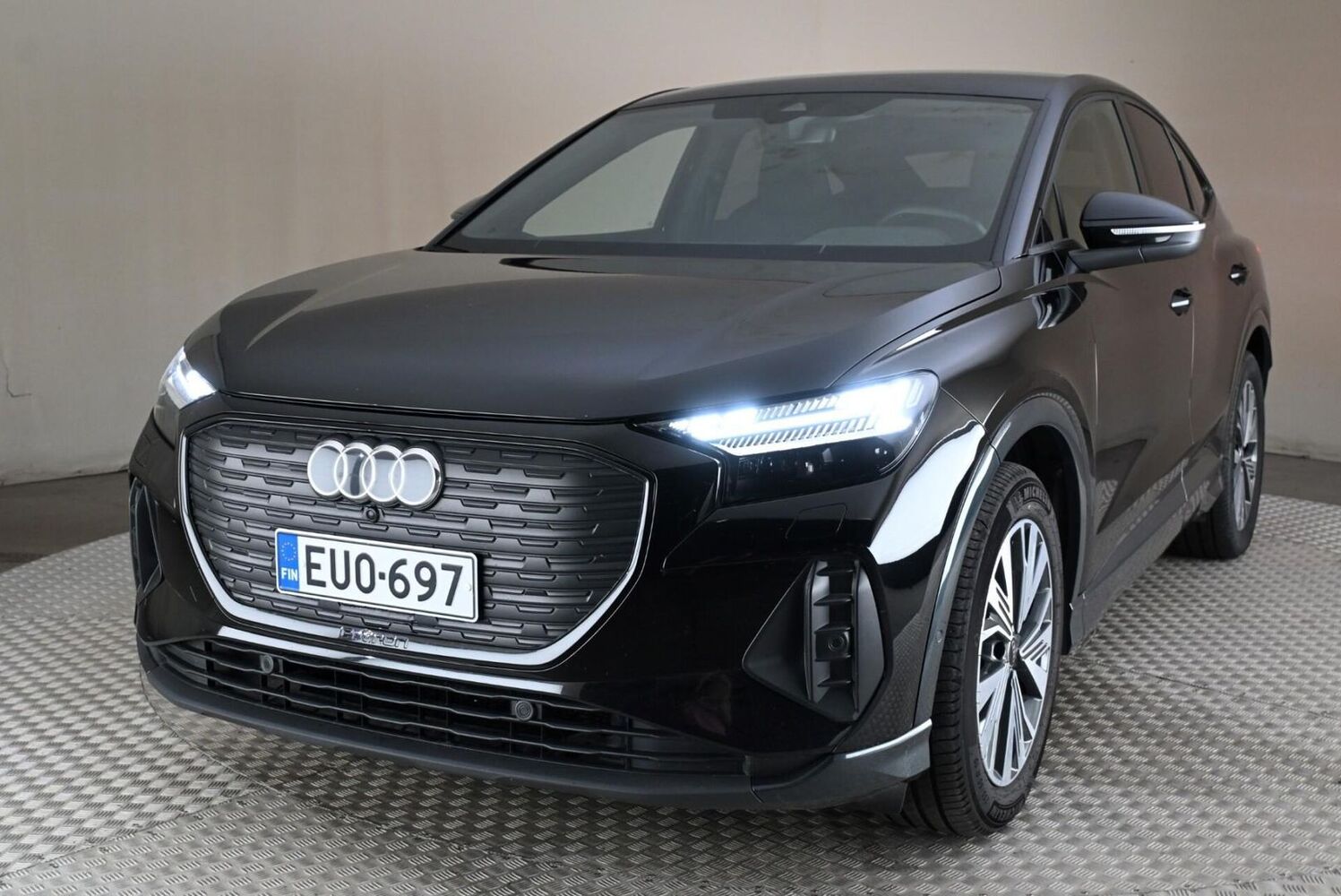 Audi Q4 e-tron vaihtoauto