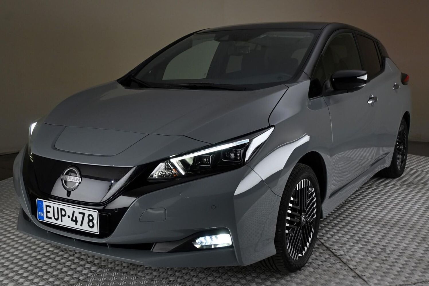 Nissan Leaf vaihtoauto