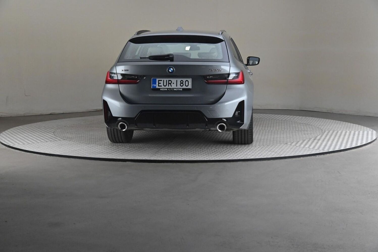 BMW 330 vaihtoauto